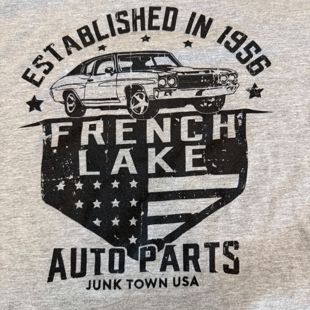 French Lake Auto Parts Junk Town USA  Vintage-Inspired Graphic Tee Gray Mens XL